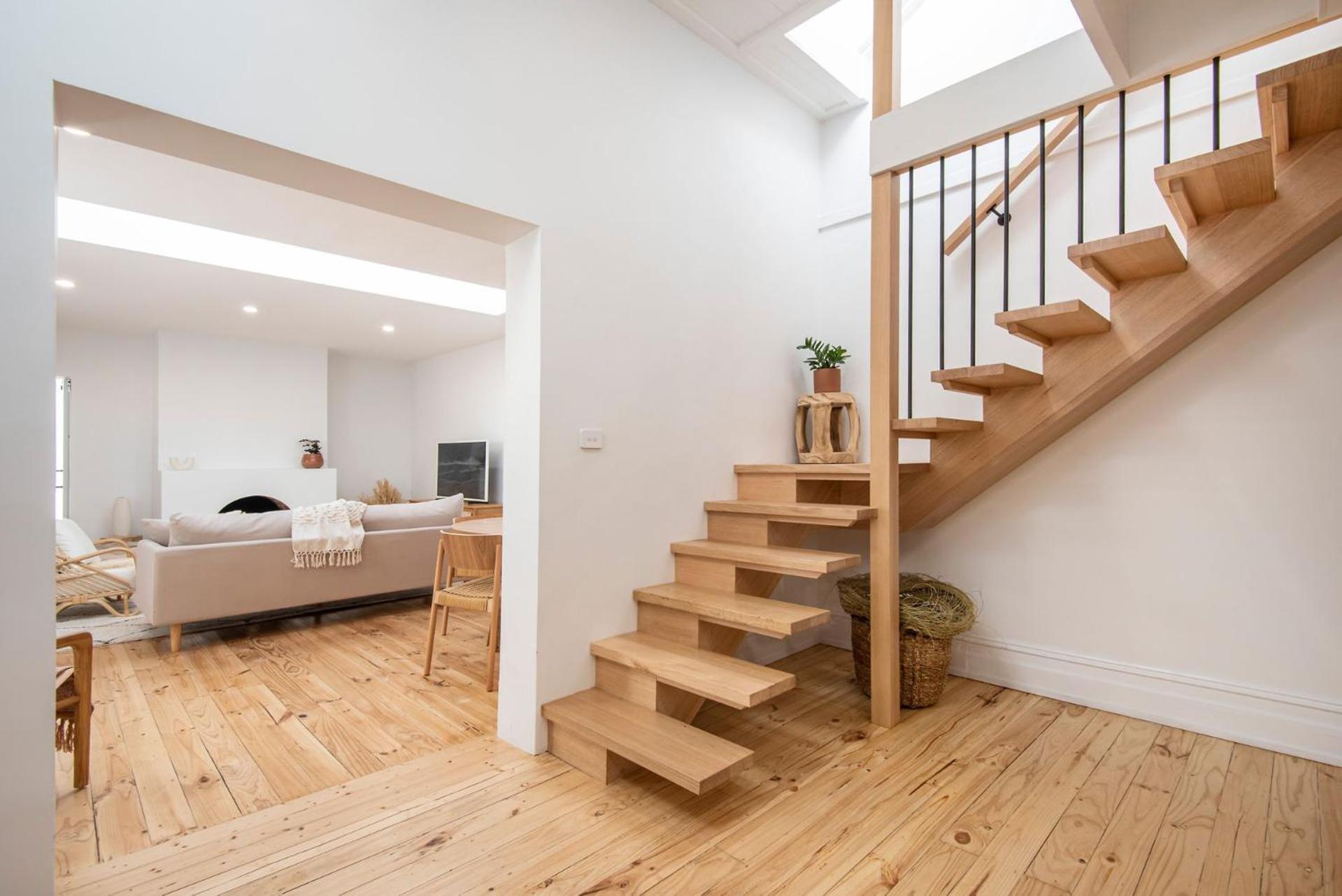 Modern Haven In Vibey Fitzroy Walk To Shops Melbourne