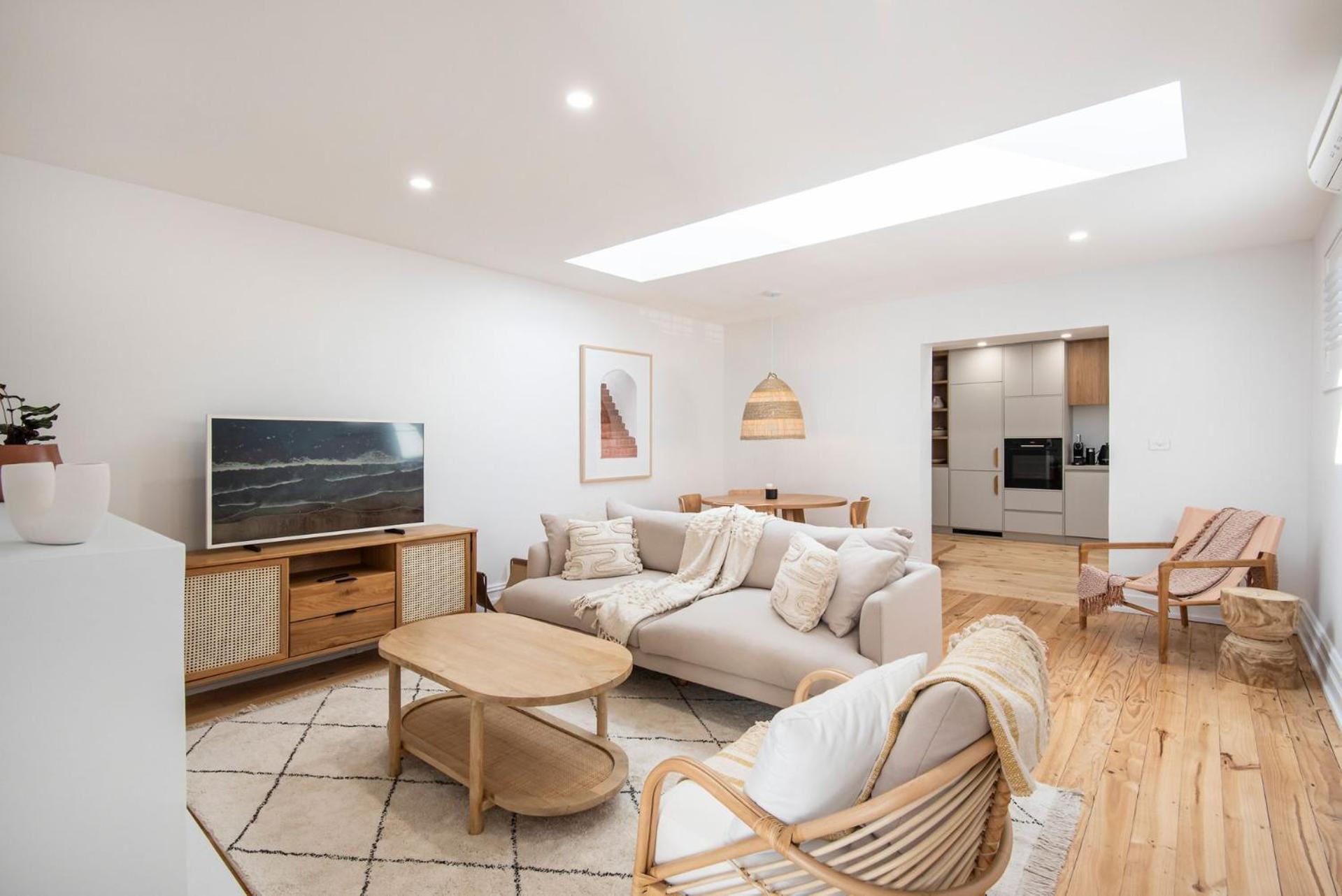 Holiday home Modern Haven In Vibey Fitzroy Walk To Shops *
