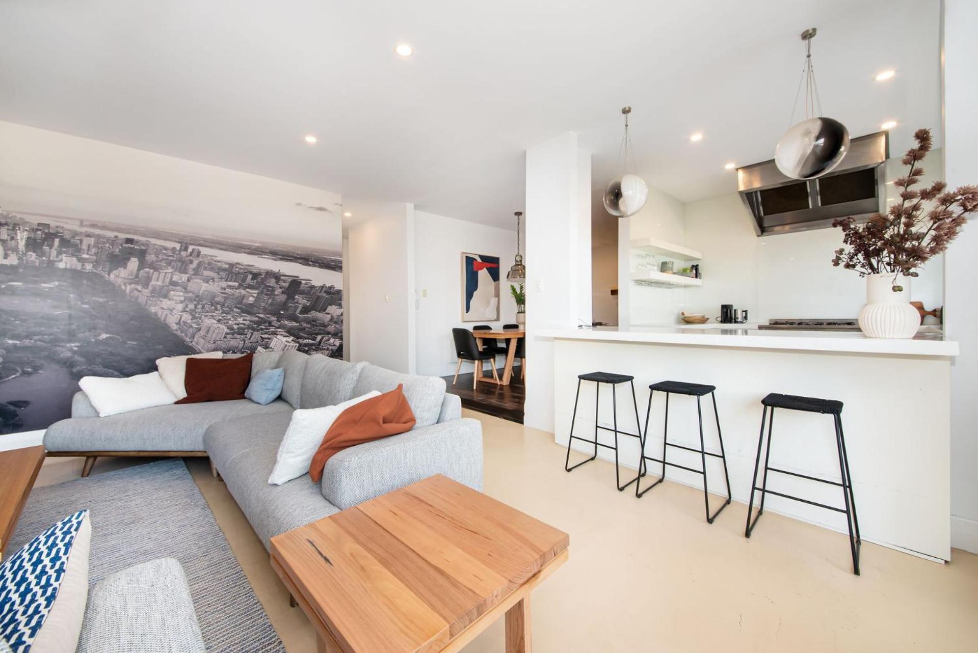 Penthouse With Views On Chapel Melbourne