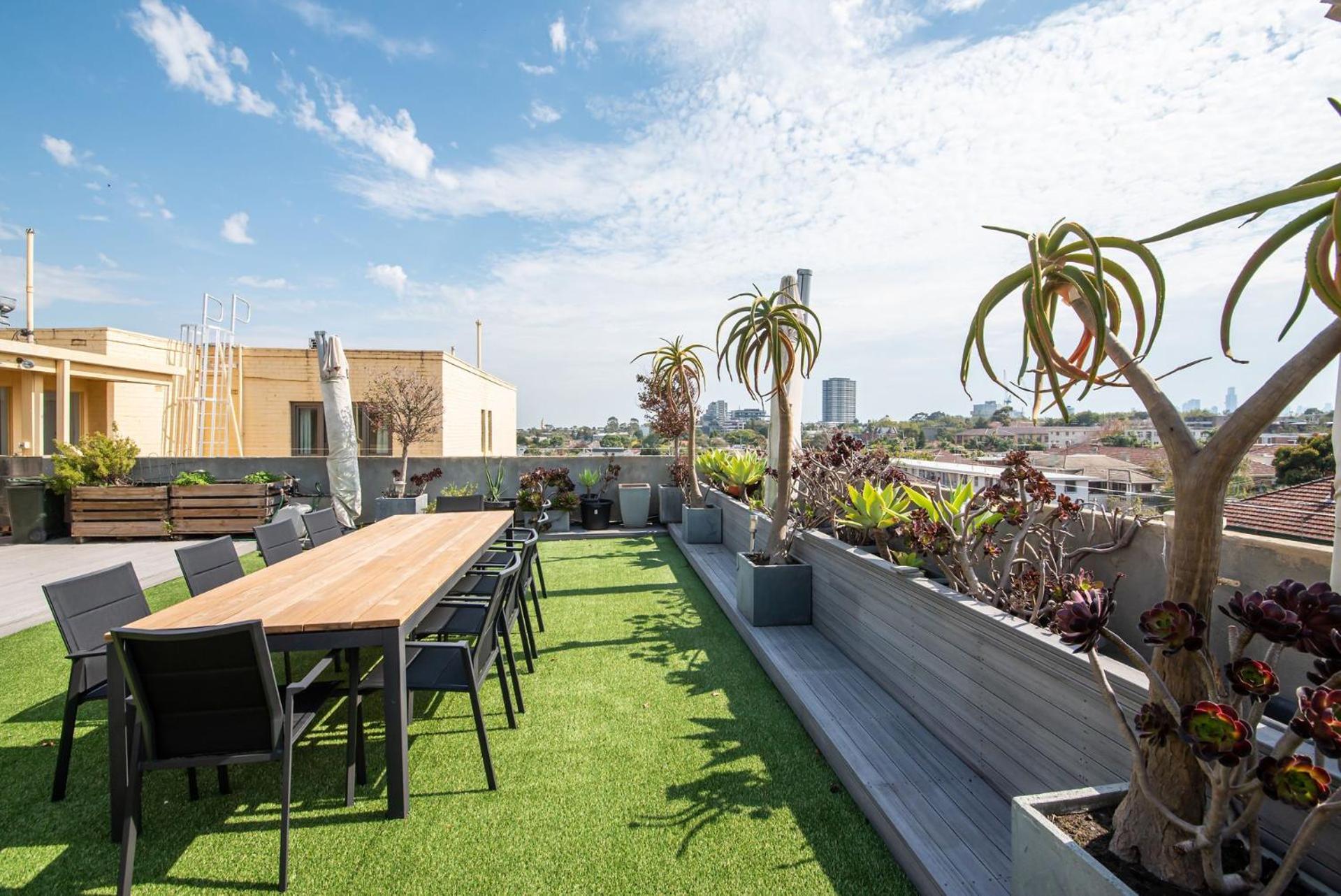 Penthouse With Views On Chapel Apartment Melbourne