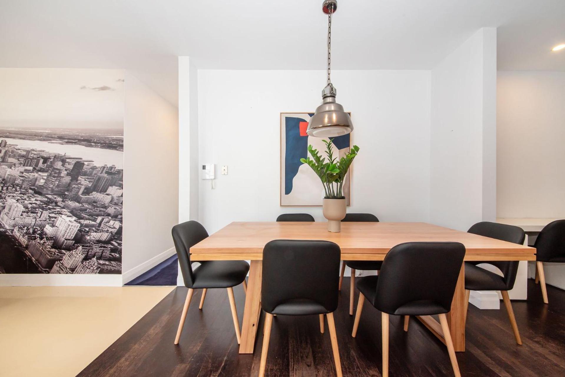 Penthouse With Views On Chapel Melbourne