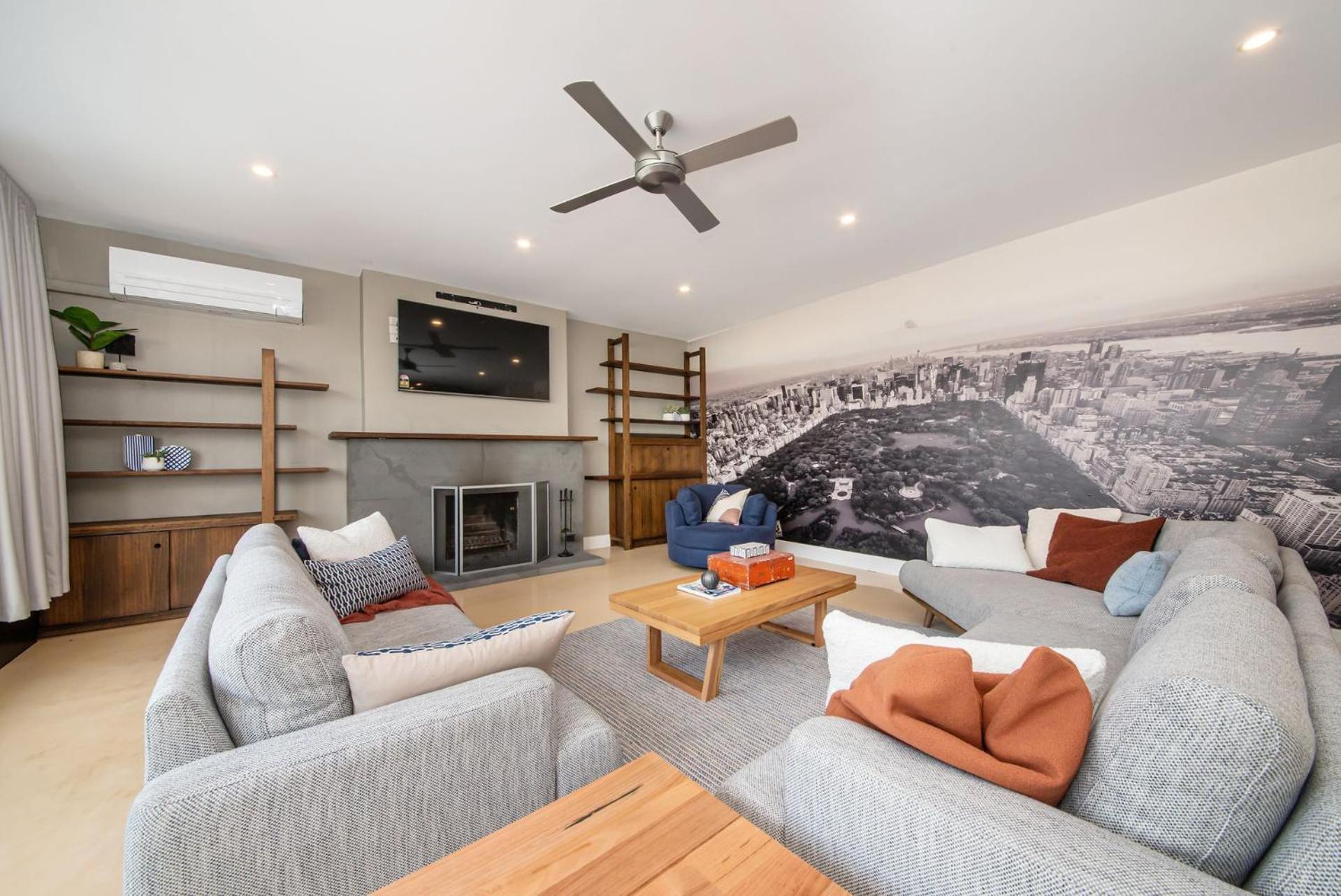 Penthouse With Views On Chapel Apartment