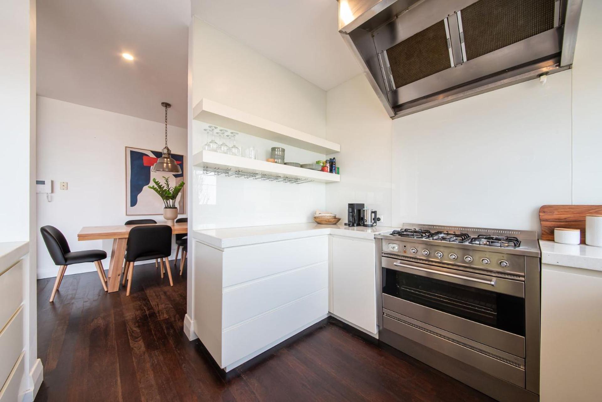 Apartment Penthouse With Views On Chapel Melbourne