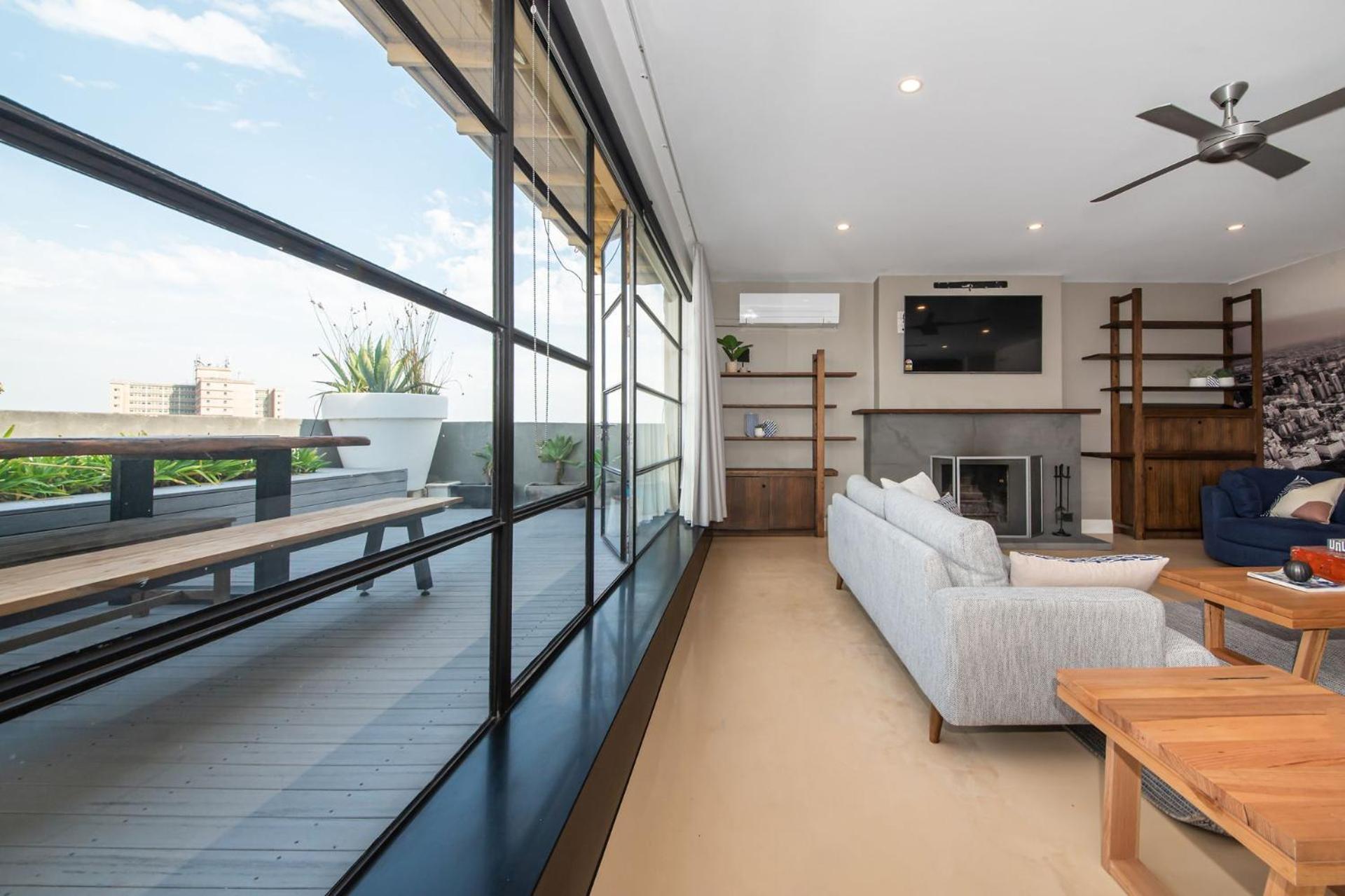 Apartment Penthouse With Views On Chapel