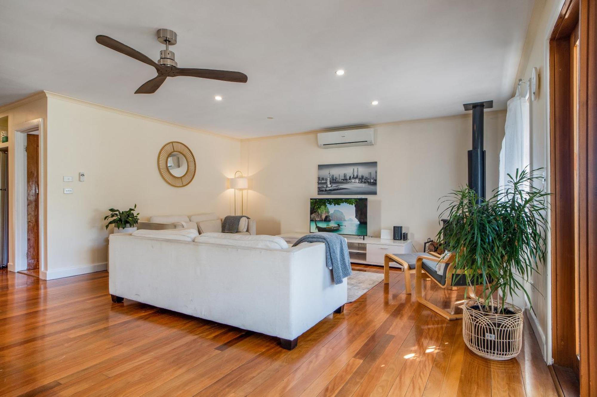 The Panoramic Tree View In * Melbourne