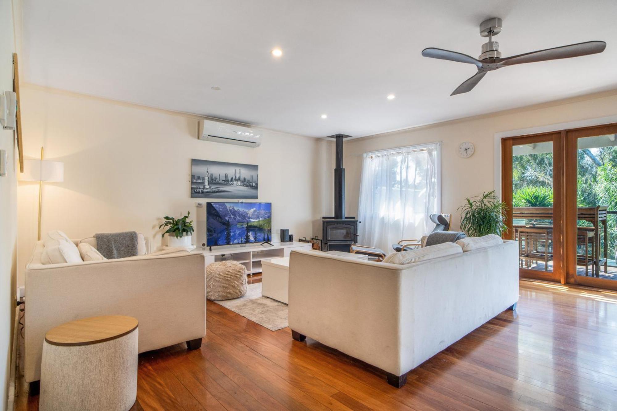 The Panoramic Tree View In Holiday home *
