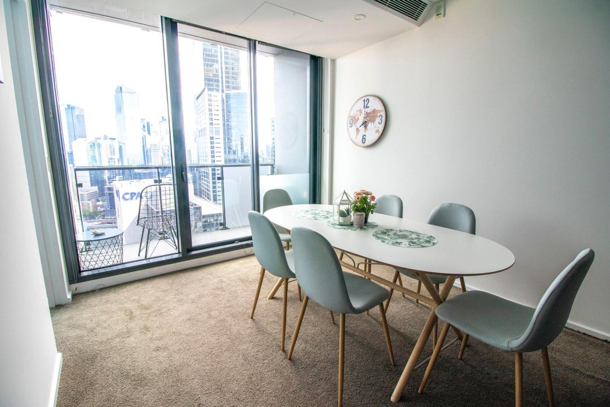Stunning 2-bedroom Oasis In The Heart Of Southbank Apartment *