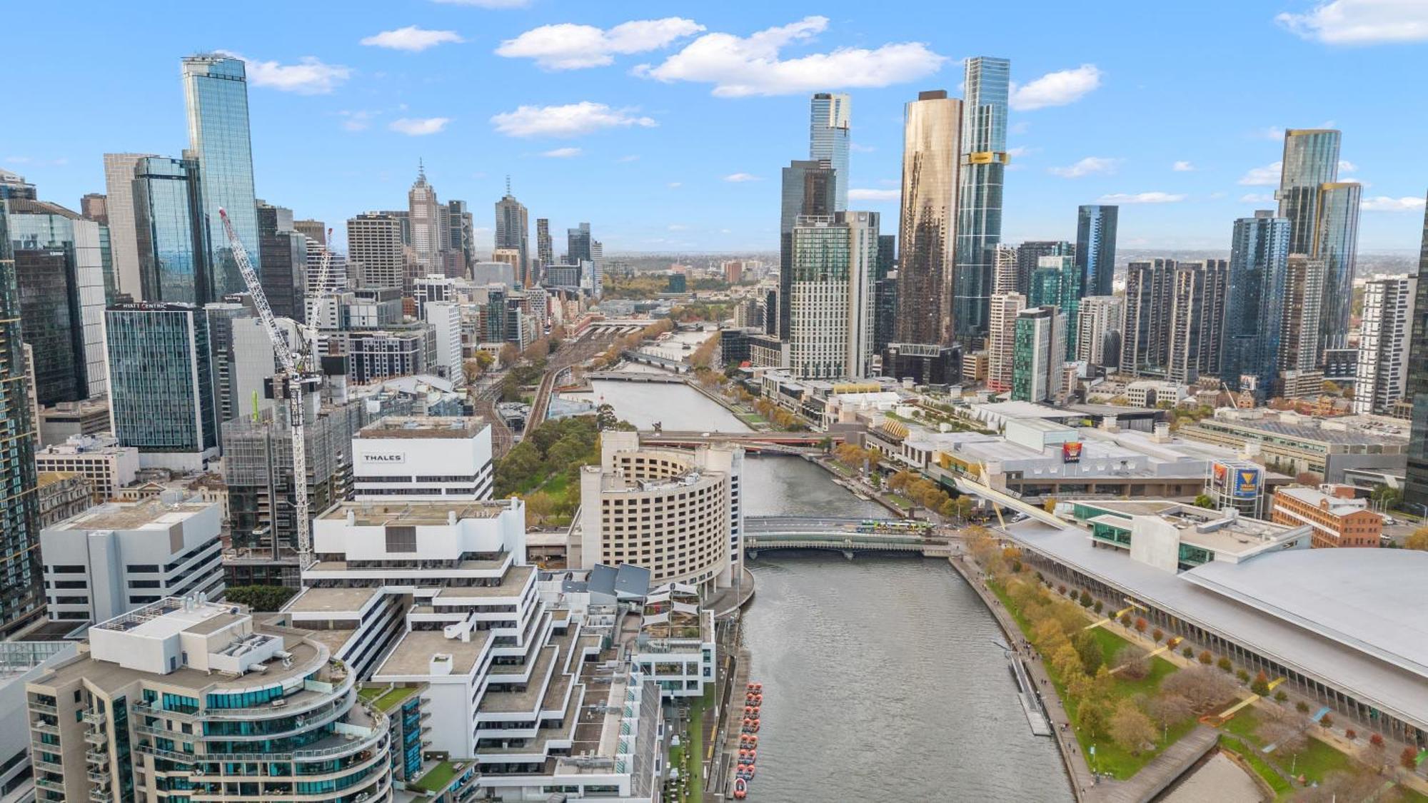 Style Living Yarra Wharf Apartment
