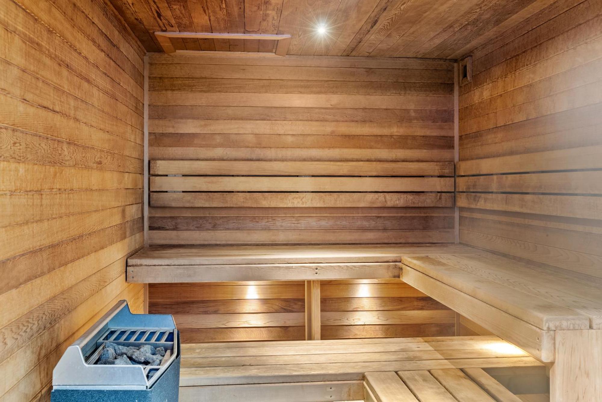 Apartment Style Living Yarra Wharf