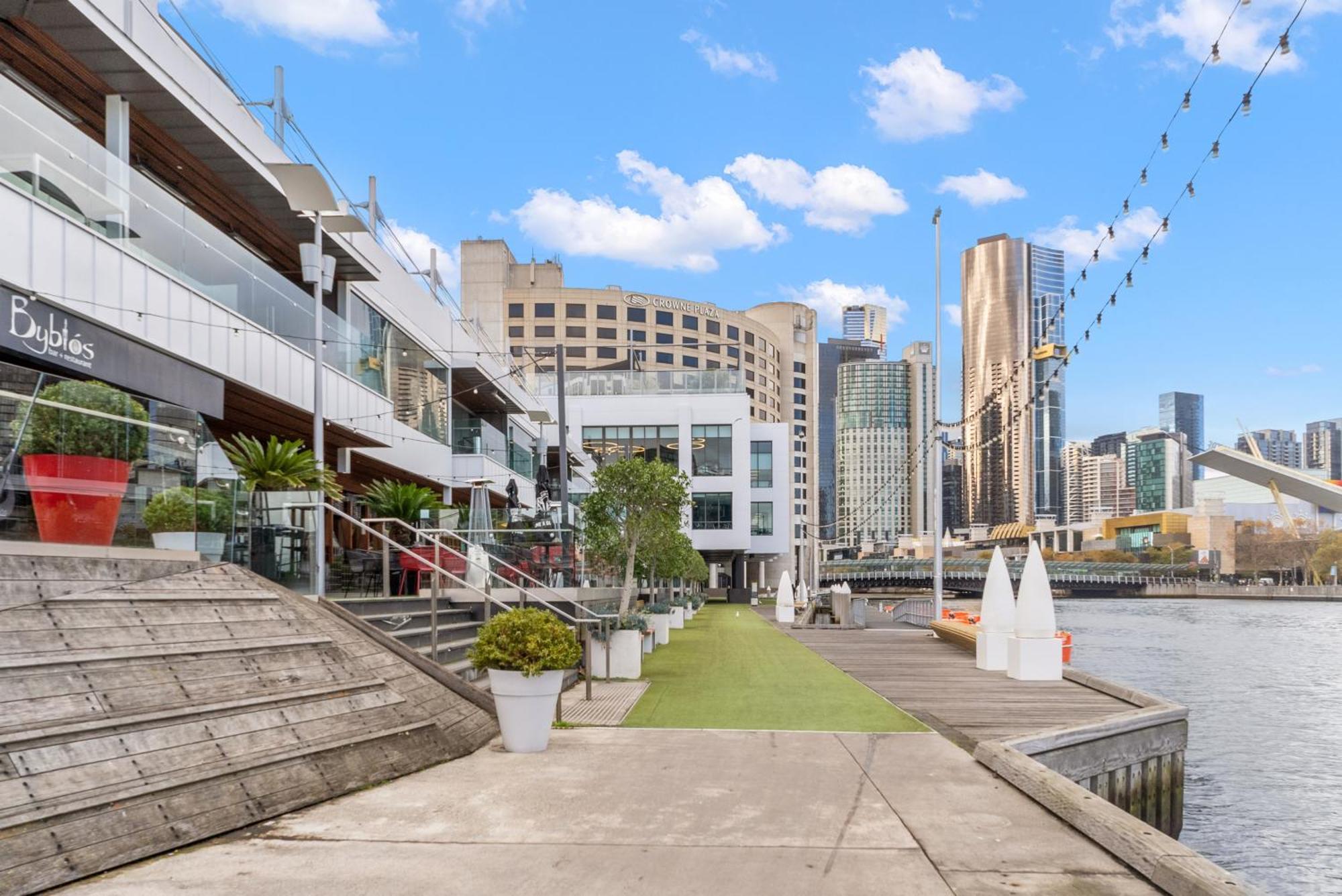 Apartment Style Living Yarra Wharf Melbourne