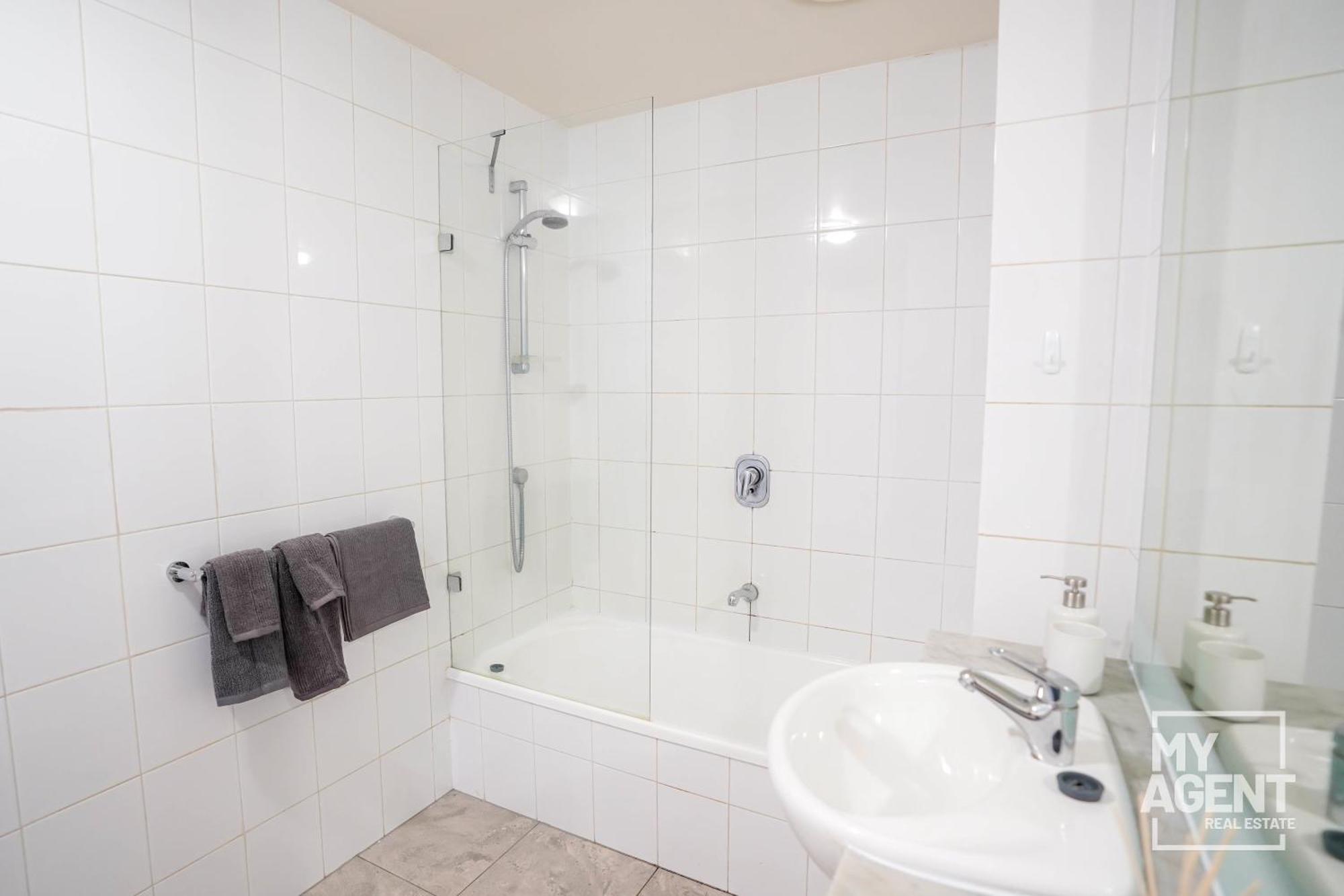 Spacious In Southbank - Sleeps 6 * Melbourne