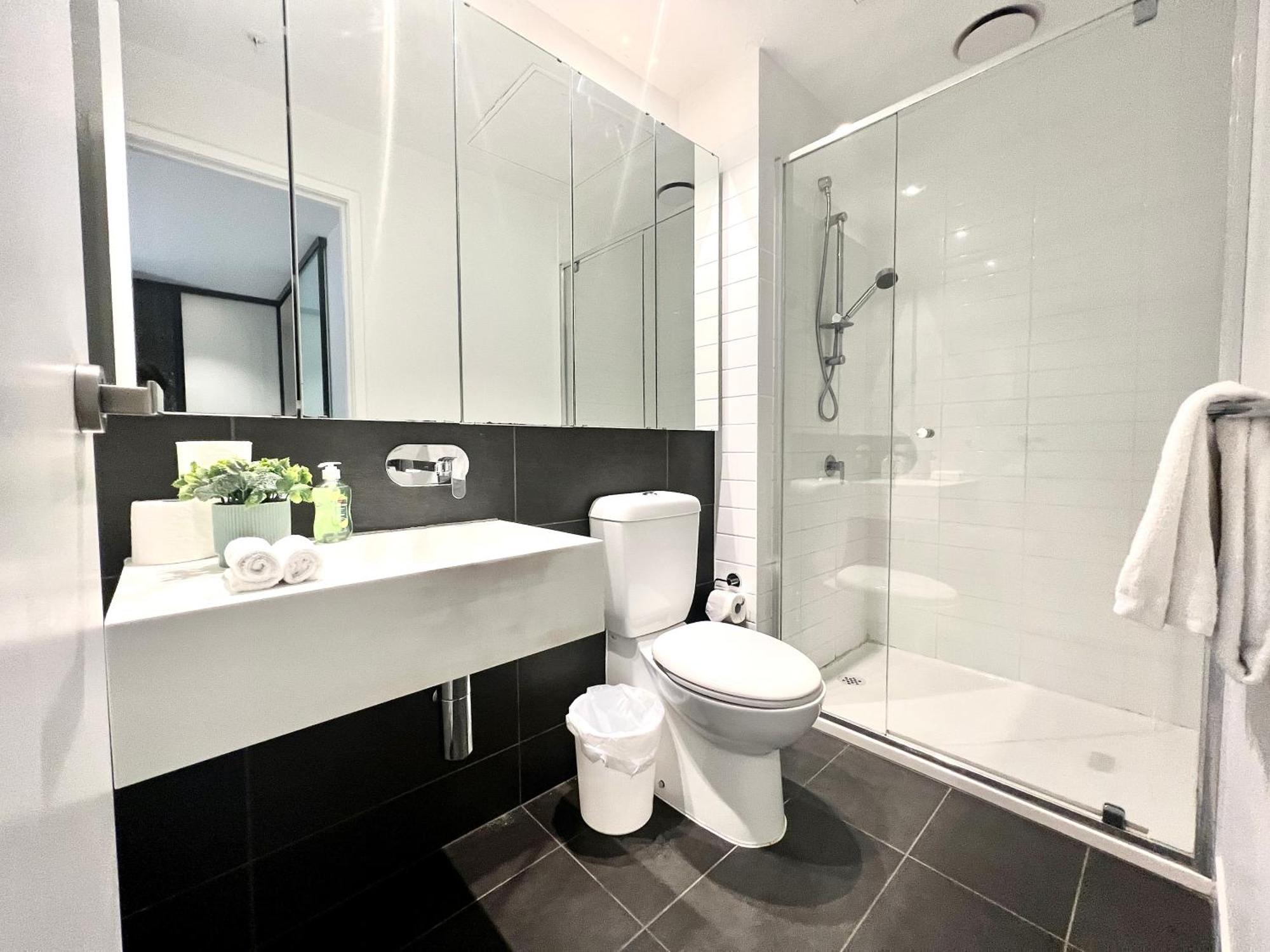 Apartment Readyset At Manhattan *