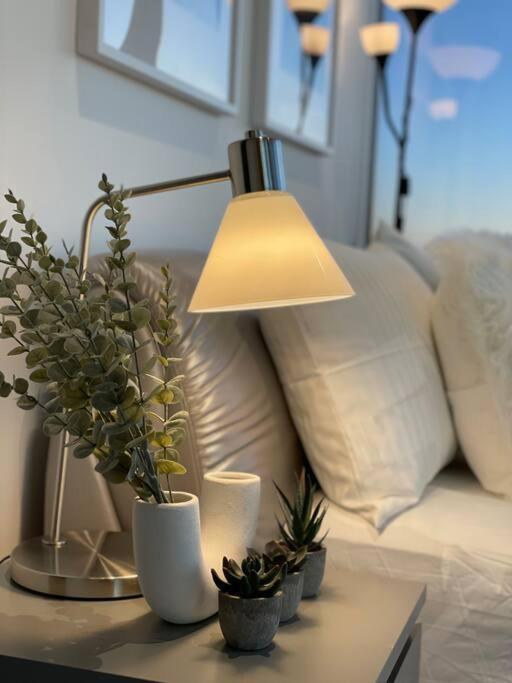 Grandsuite 3br Near Crown Luxviews Apartment