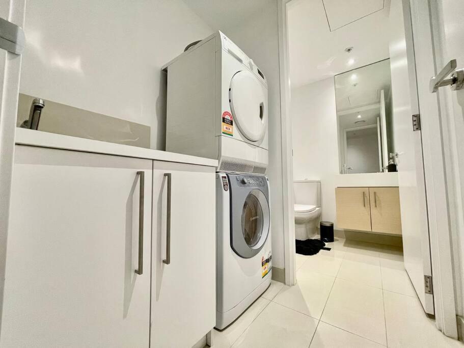 Grandsuite 3br Near Crown Luxviews Apartment