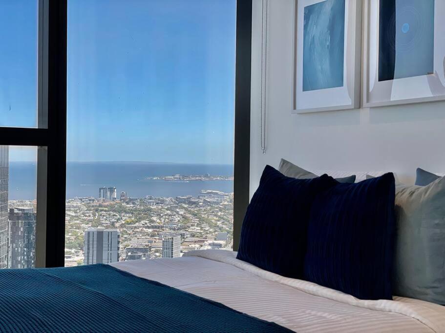 Grandsuite 3br Near Crown Luxviews