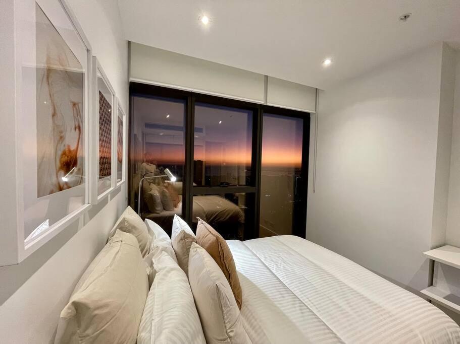 Grandsuite 3br Near Crown Luxviews *