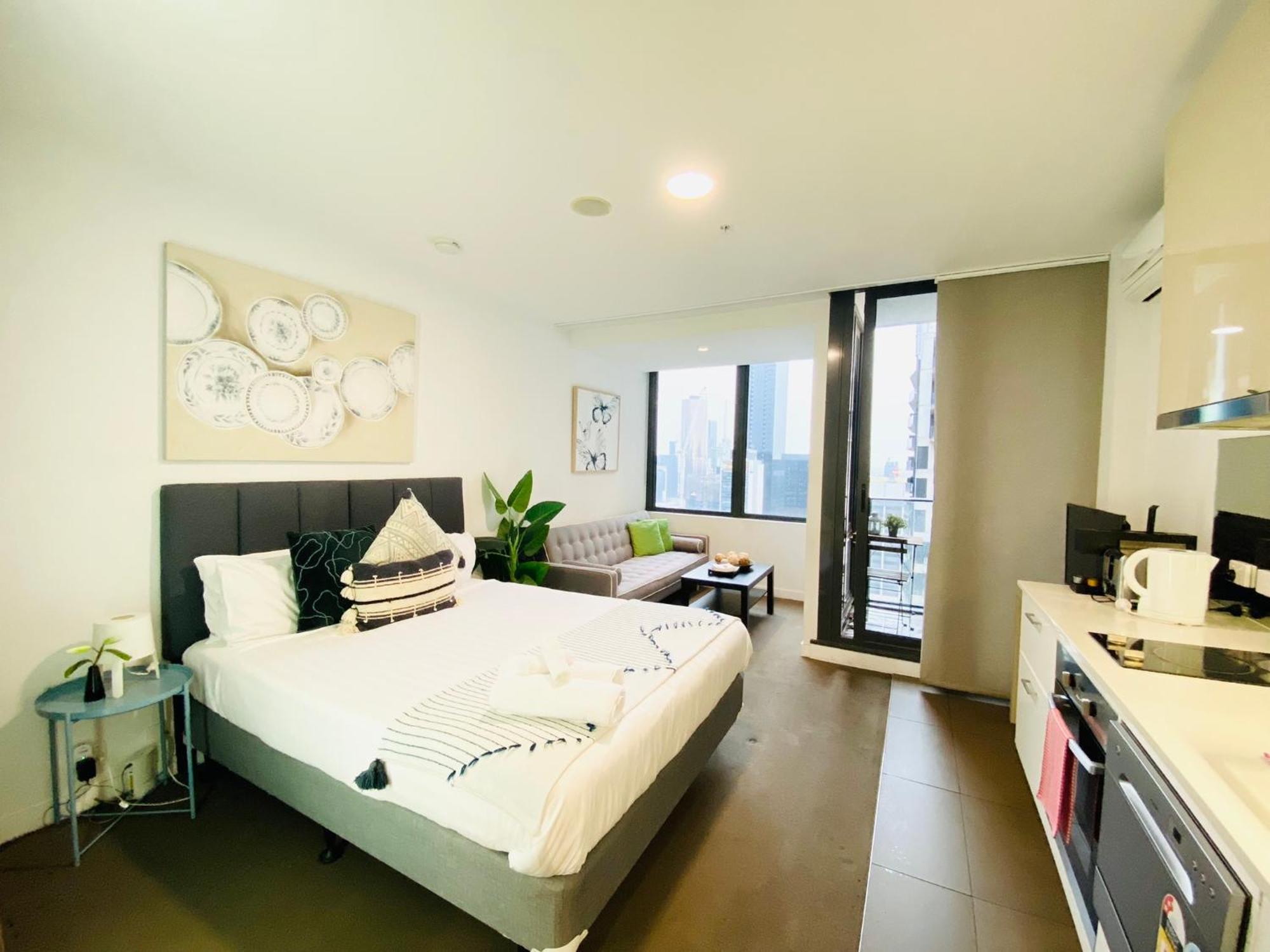 The Escape In Southern Cross Station Apartment *