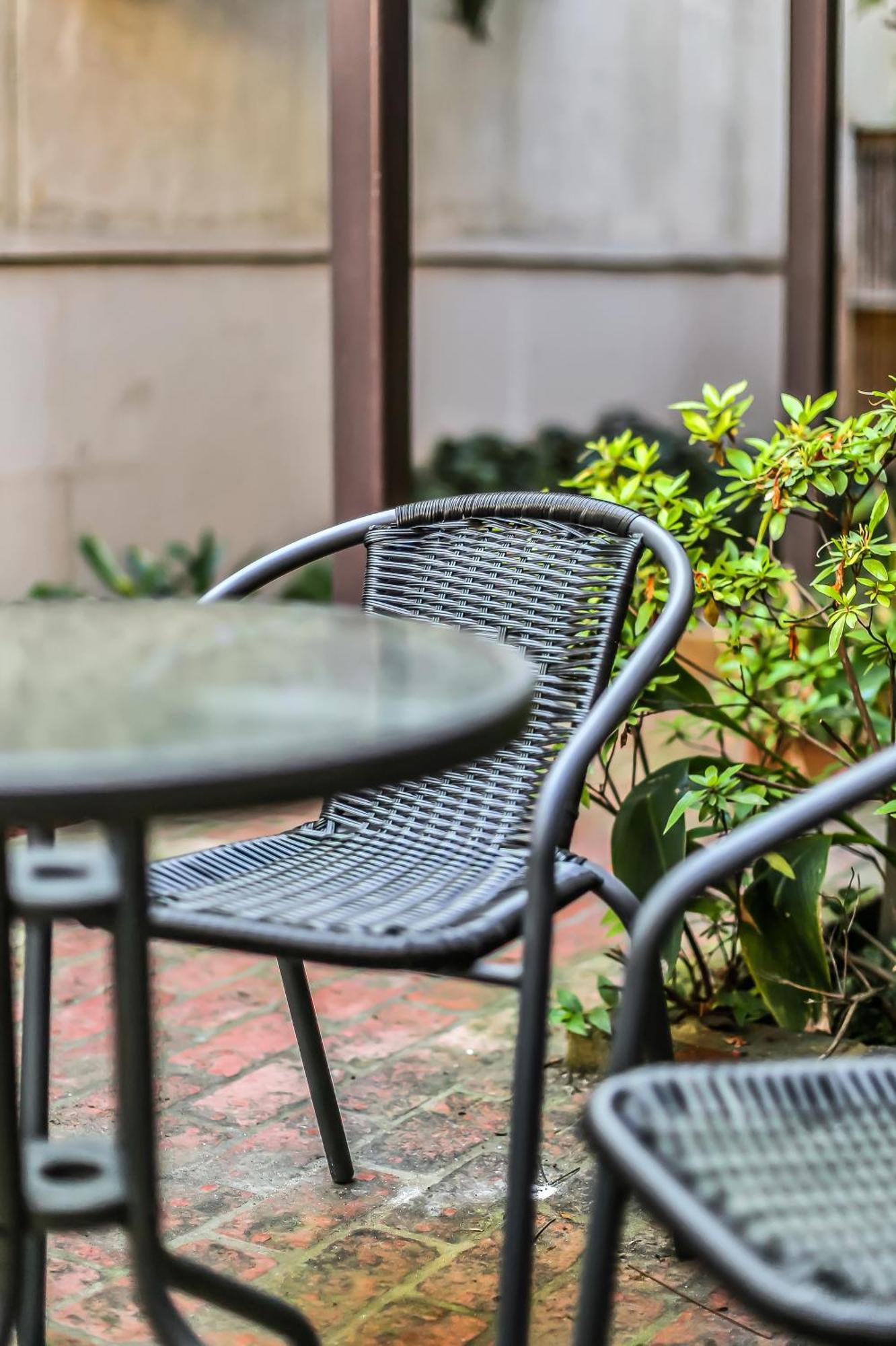 Large 3 Bed Art Deco In Camberwell * Melbourne
