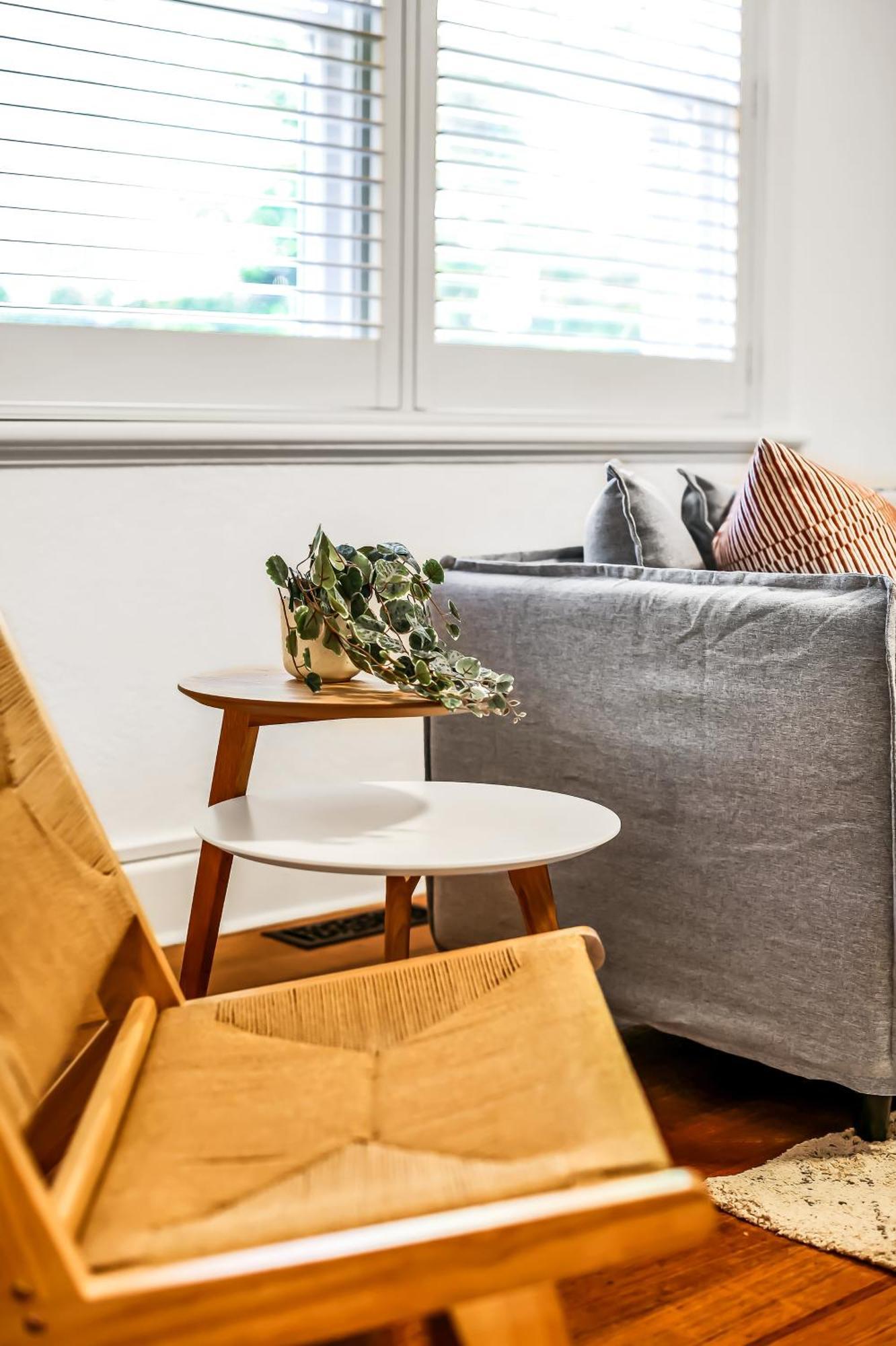 Large 3 Bed Art Deco In Camberwell