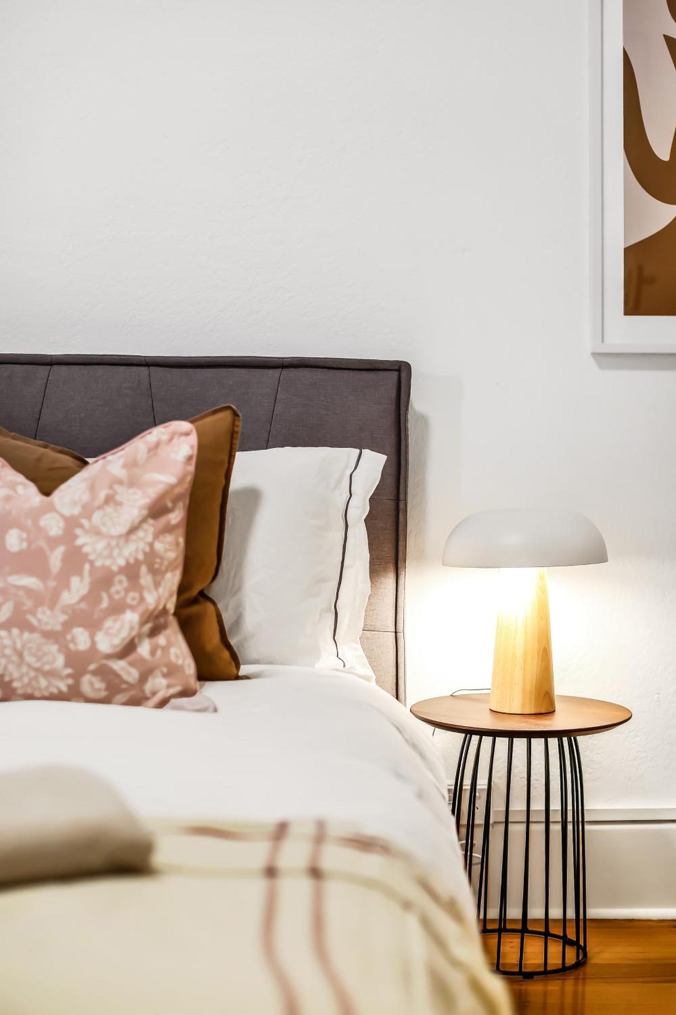 Apartment Large 3 Bed Art Deco In Camberwell Melbourne