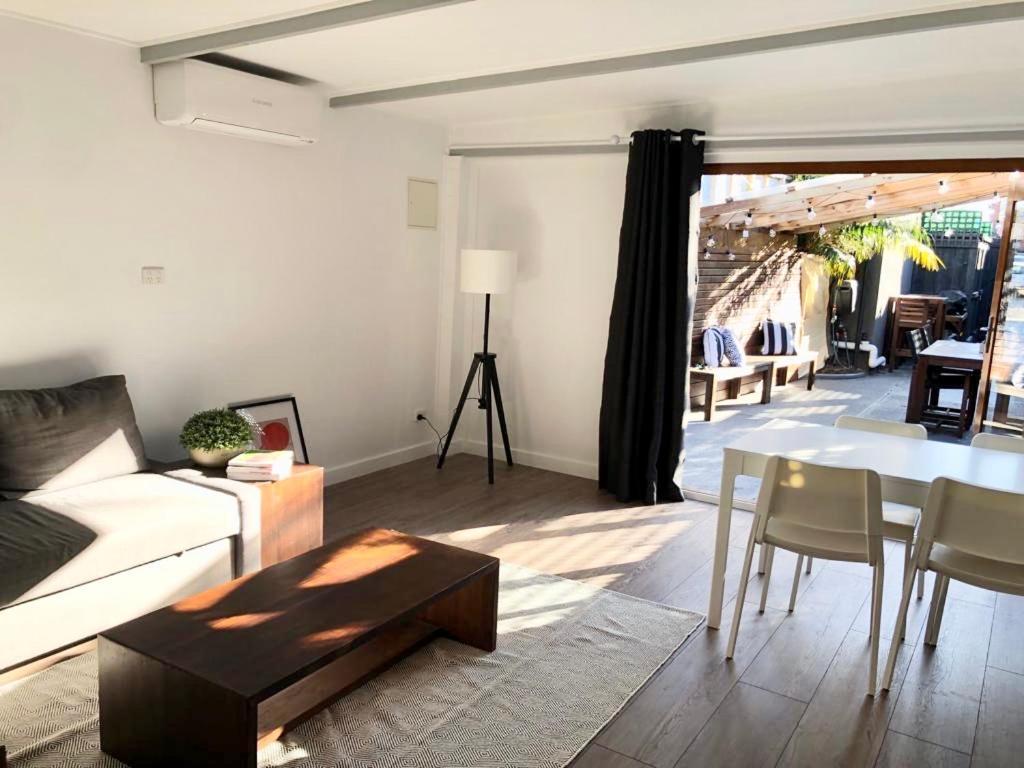 Quite, Quaint & Private Guesthouse, Sleeps 6 Guest house *