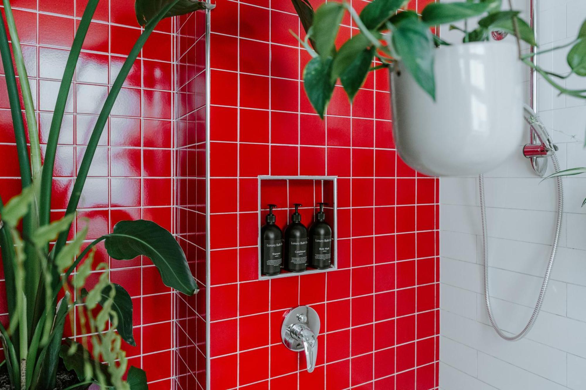 Luxe Escape On Flinders Lane With Jungle Bath! * Melbourne
