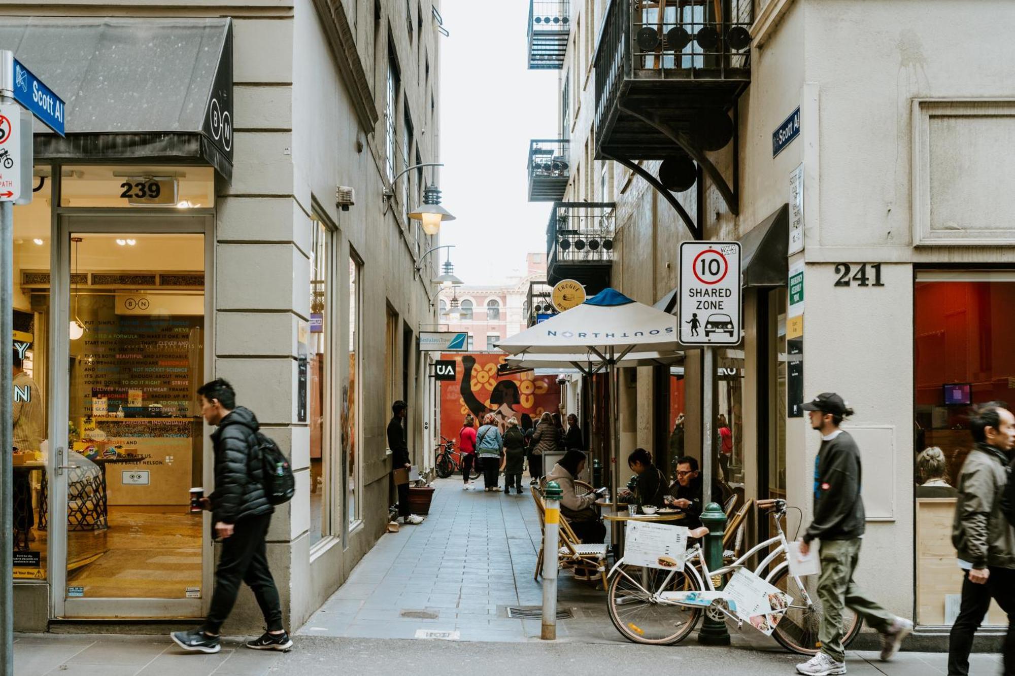 Luxe Escape On Flinders Lane With Jungle Bath! * Melbourne