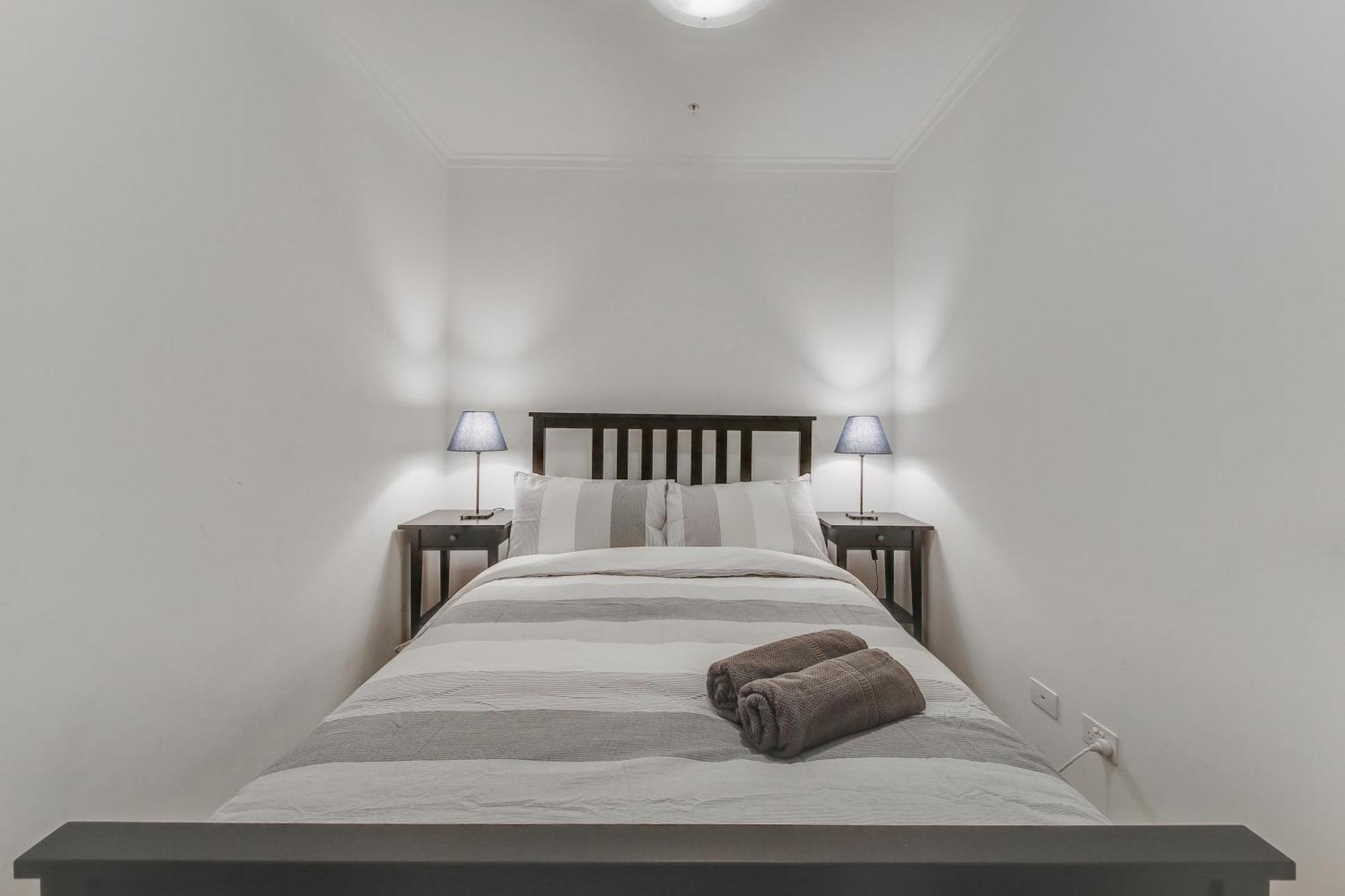 A Spacious & Cozy 2br Apt Next To Crown With Views & Free Parking Apartment Melbourne