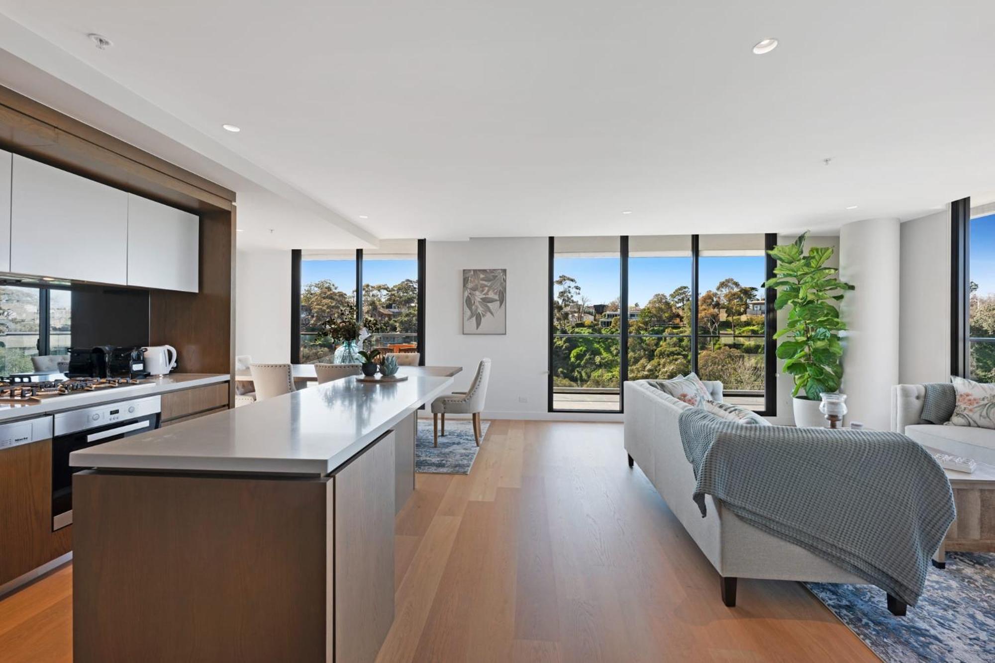 Luxury Overlooking The Yarra - 01663 *