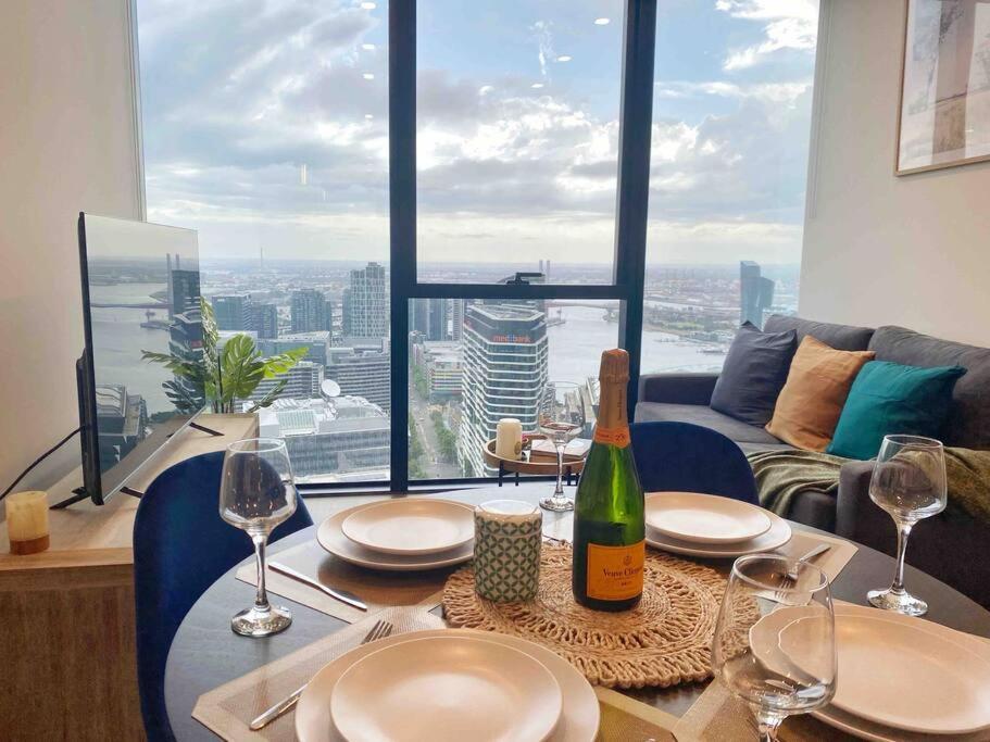 Apartment 41st Floor! Premier 2b2b Skystay@southern Cross Melbourne