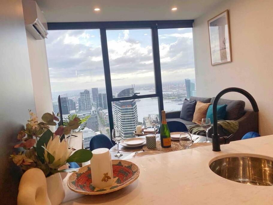 41st Floor! Premier 2b2b Skystay@southern Cross