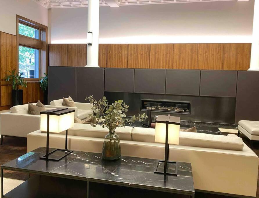 So Unique! Collins Street Vibe 2b2b Apartment Melbourne