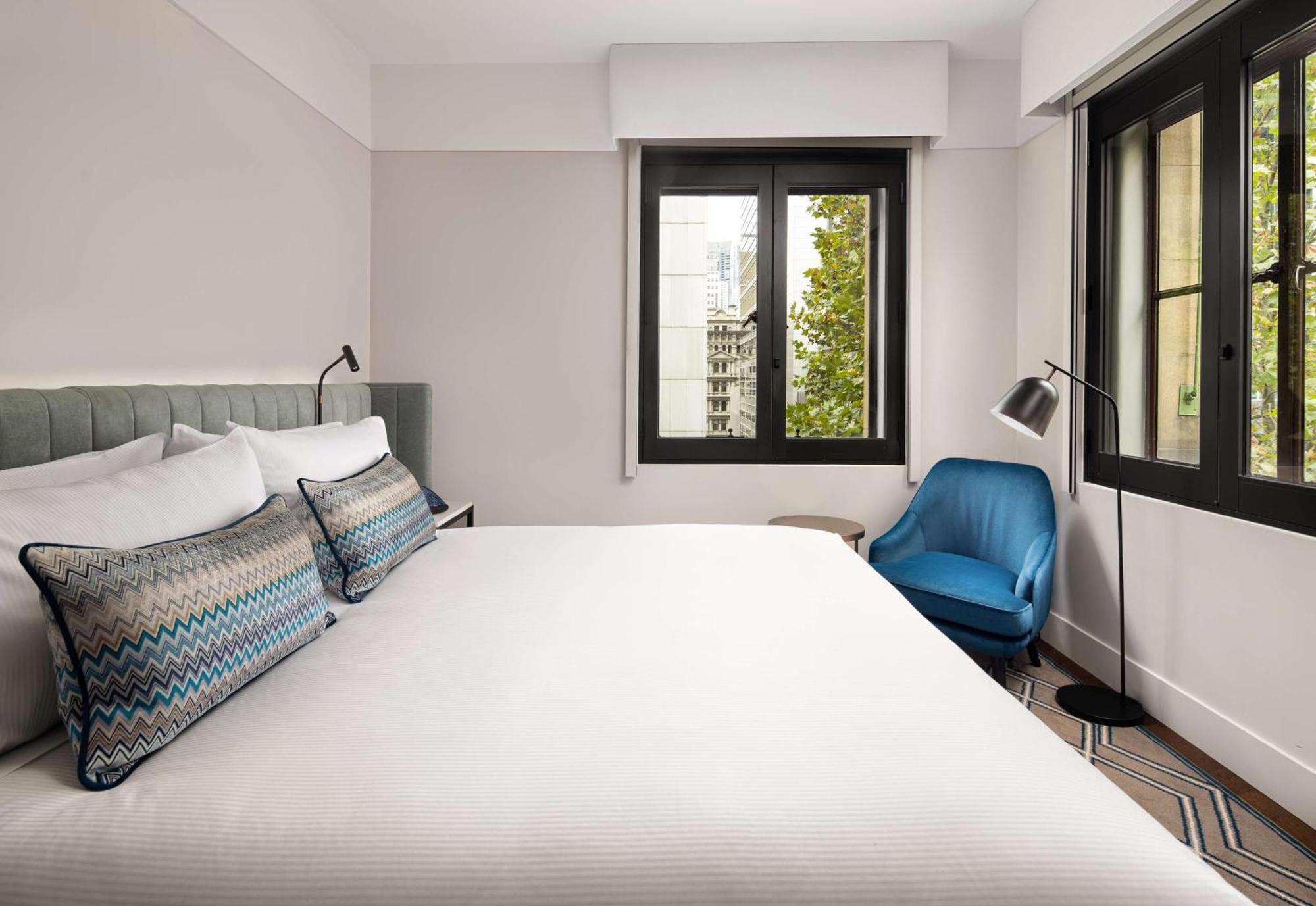 Hilton Little Queen Street 5*