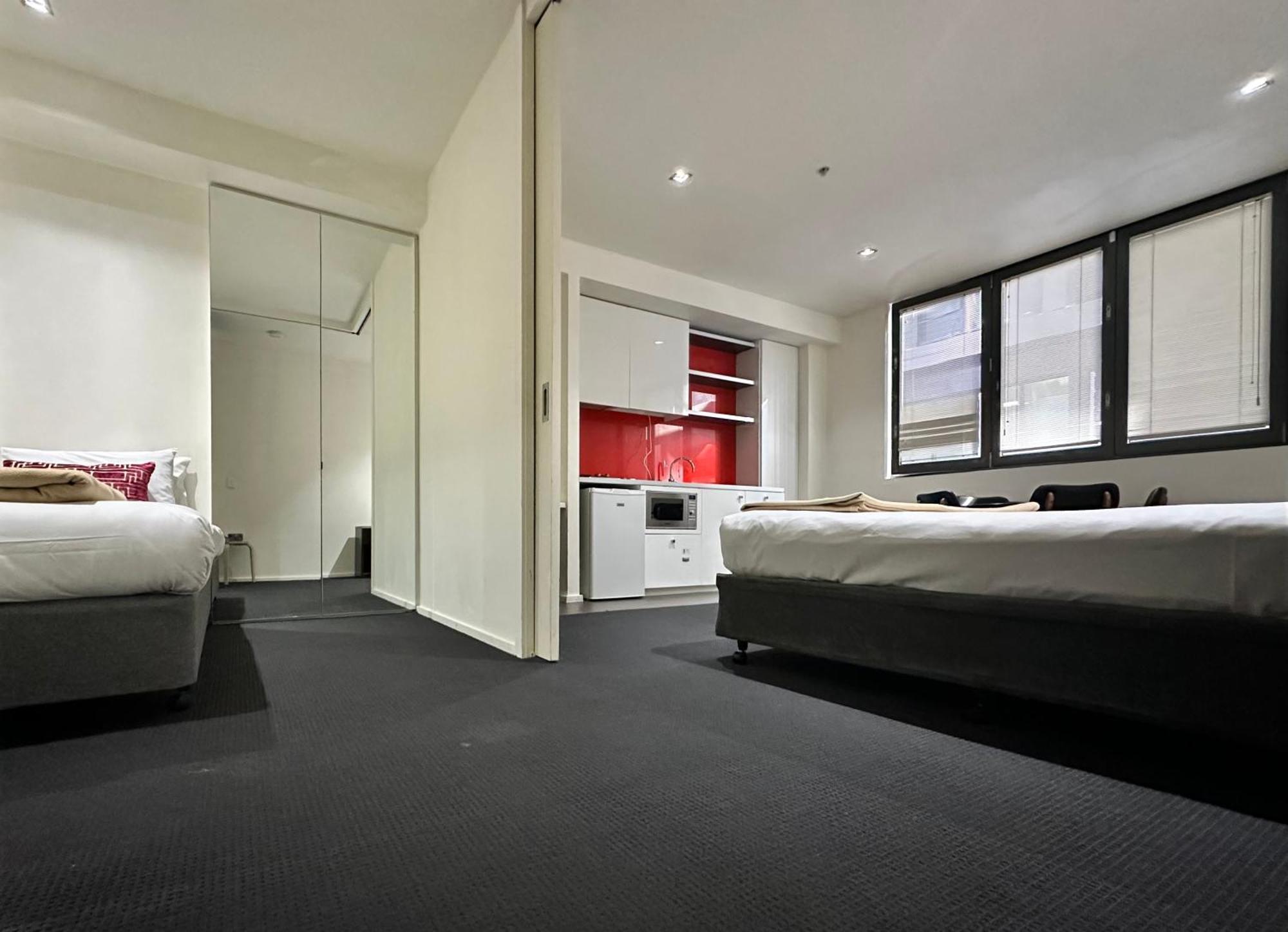 Comfort On Elizabeth 4*