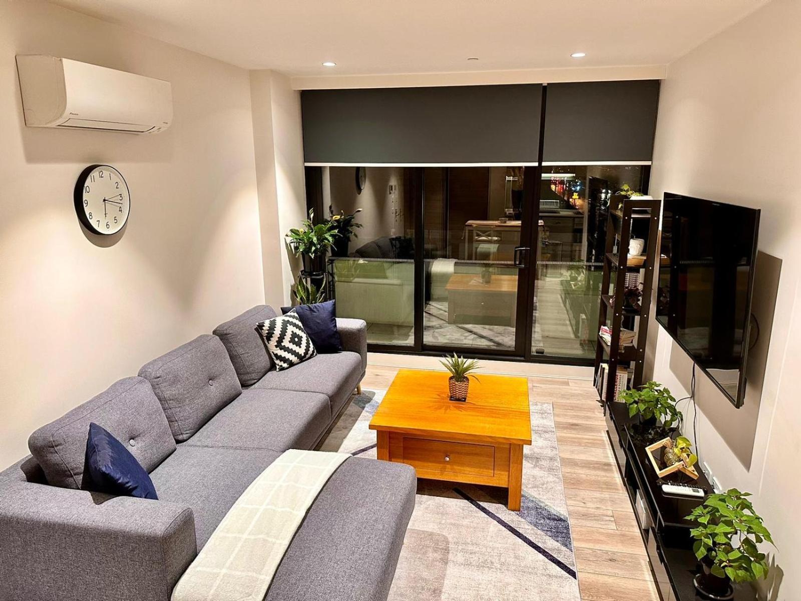 Contemporary Comfort Apartment