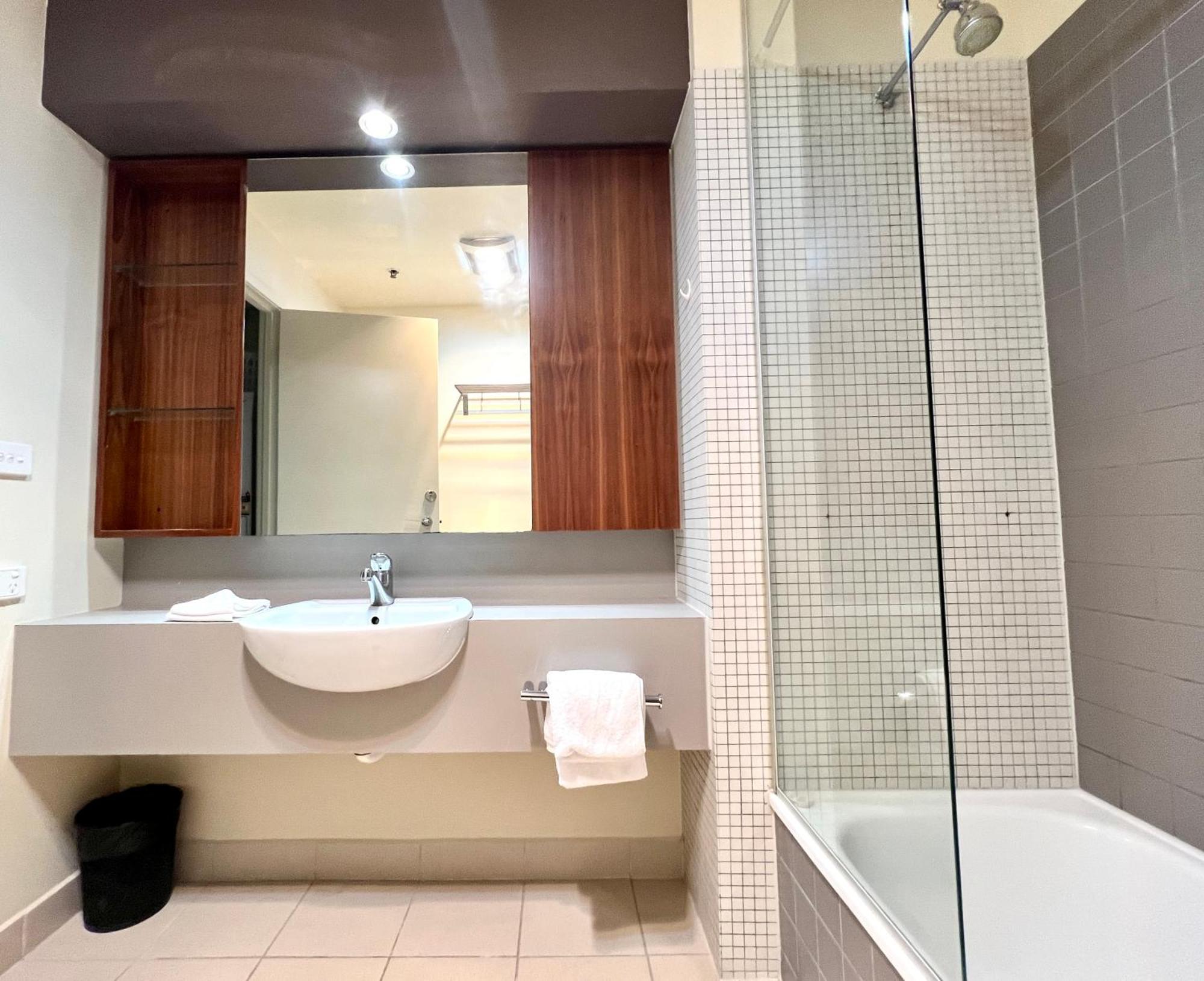 Apartment Readyset On Little Bourke *