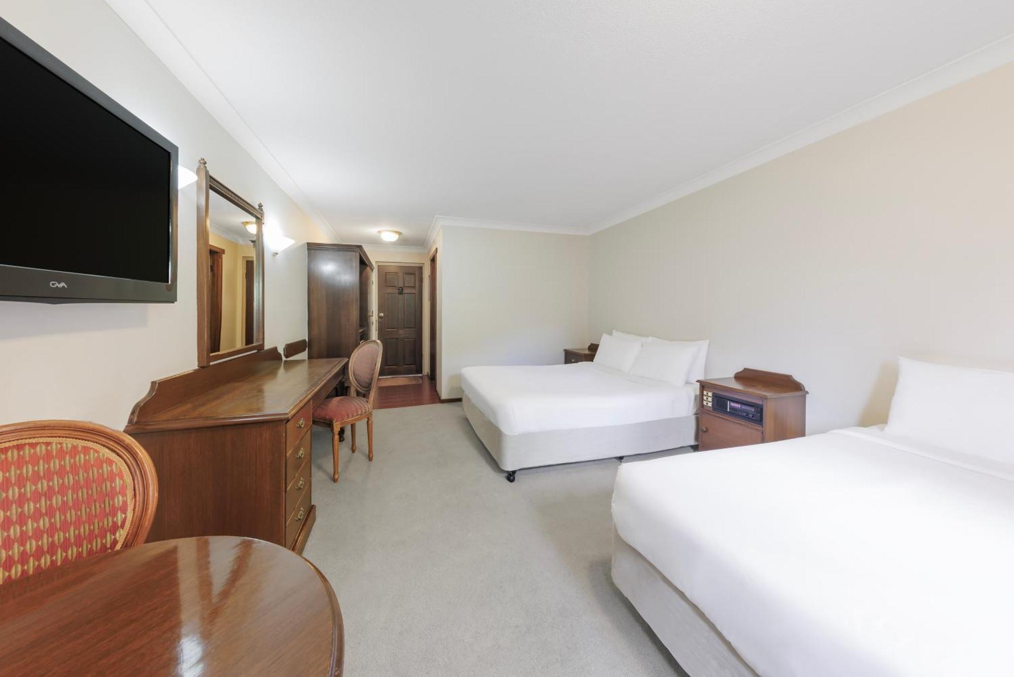 Elizabethan Lodge Melbourne
