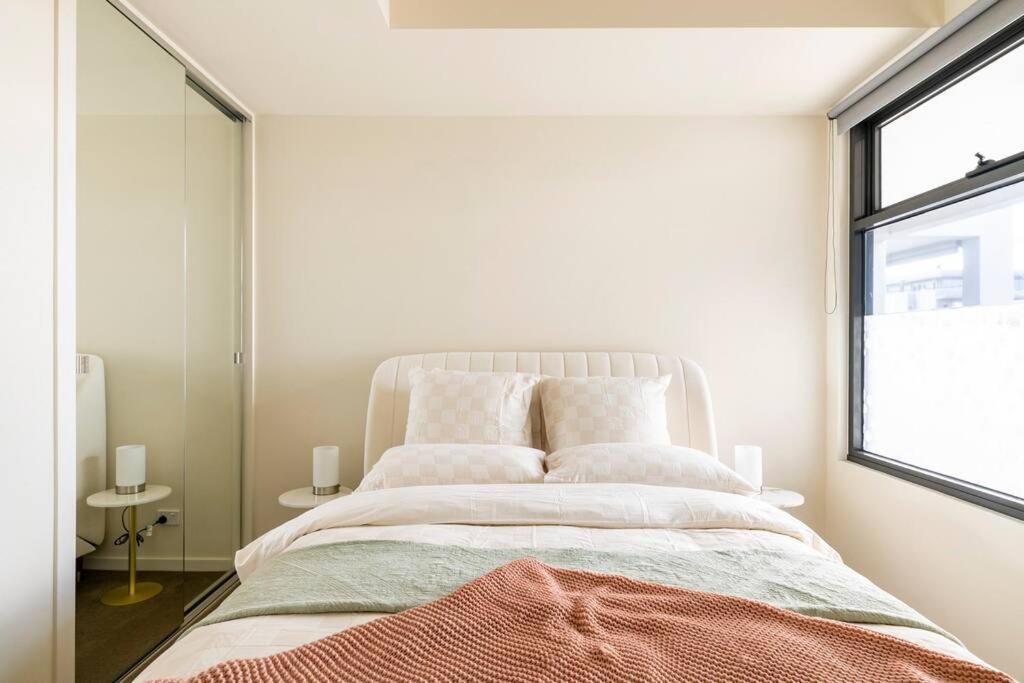 Apartment Beachside Flat With Free Parking *