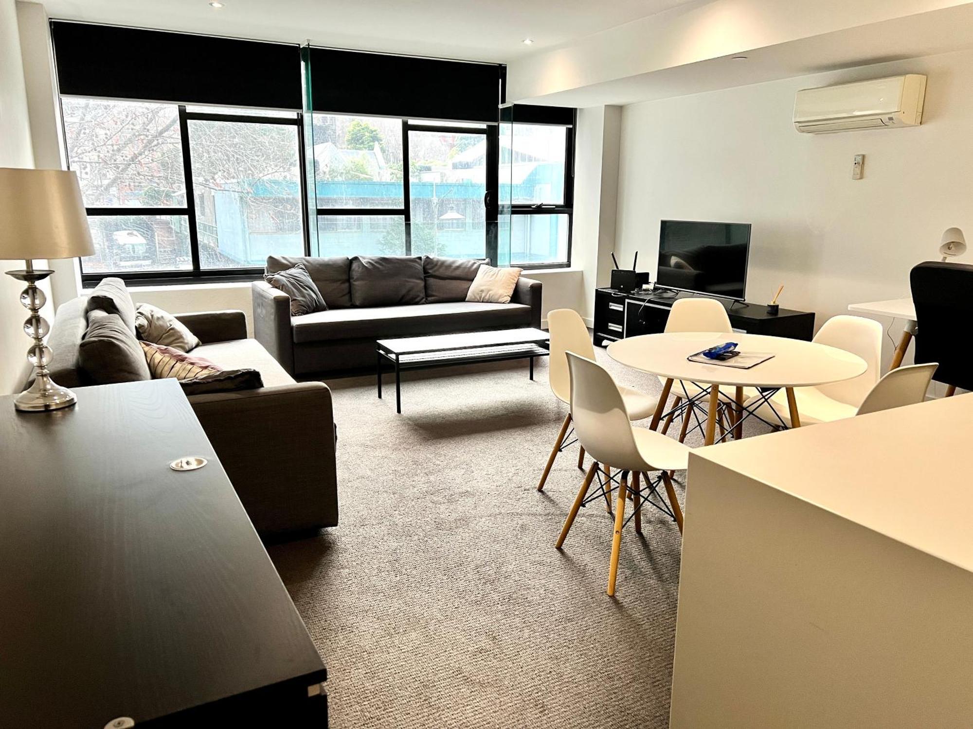Apartment Readyset On Little Collins