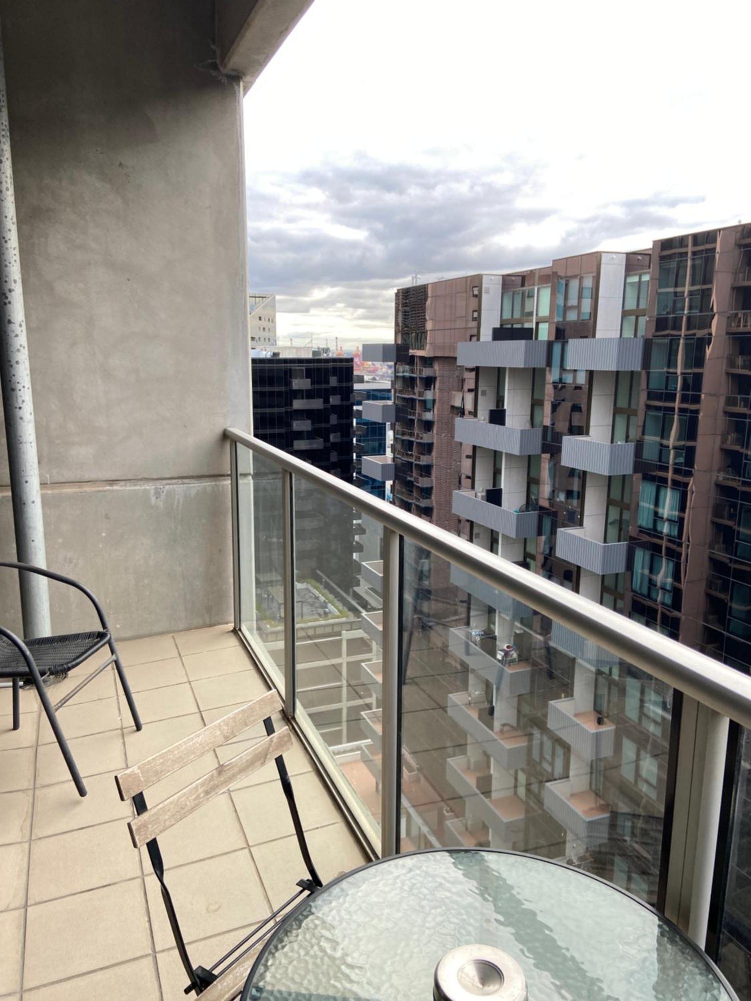 Akom At Docklands 4*