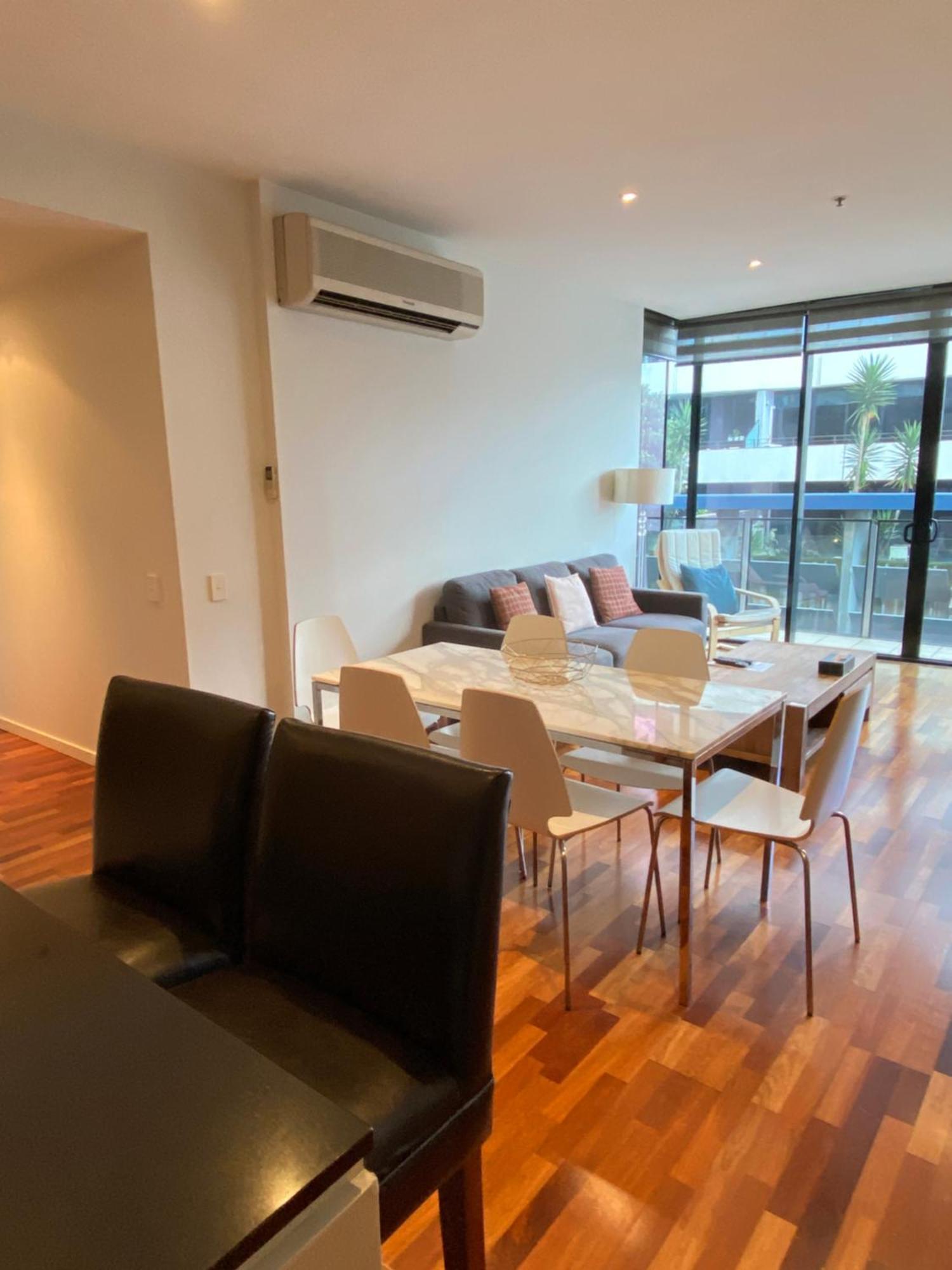 Akom At Docklands 4*