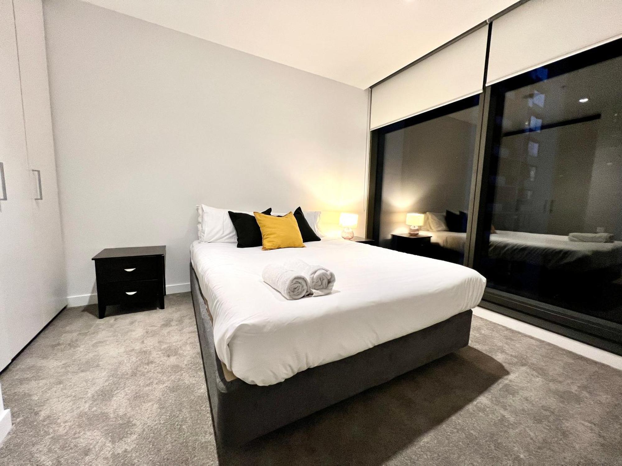 Apartment Readyset At Madison Melbourne