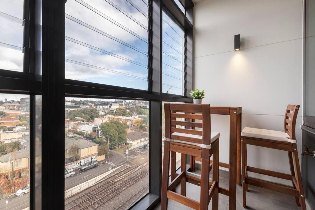Apartment Lovely 2 Bedroom With Views To South Yarra - 03178 *
