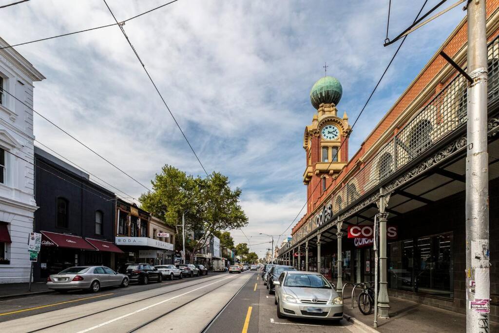Lovely 2 Bedroom With Views To South Yarra - 03178 Apartment *