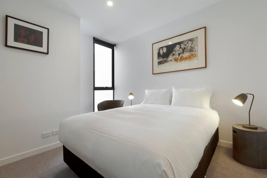 Lovely 2 Bedroom Unit In North - 03068 Melbourne