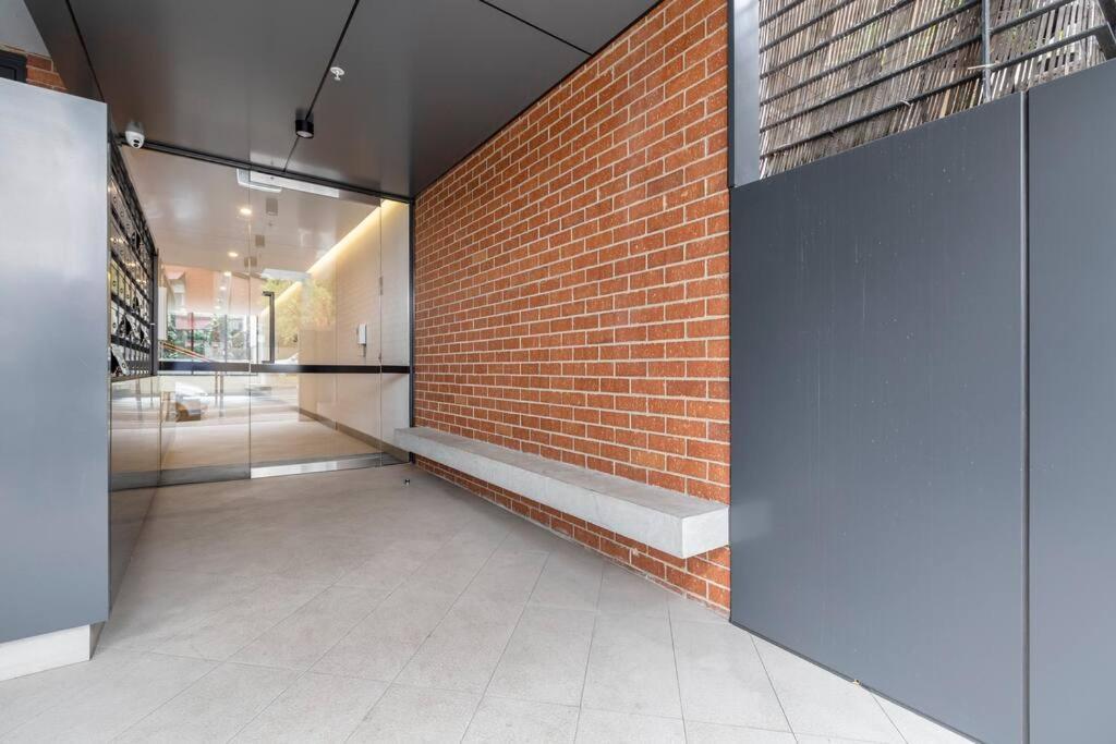Lovely 2 Bedroom Unit In North - 03068 Apartment Melbourne