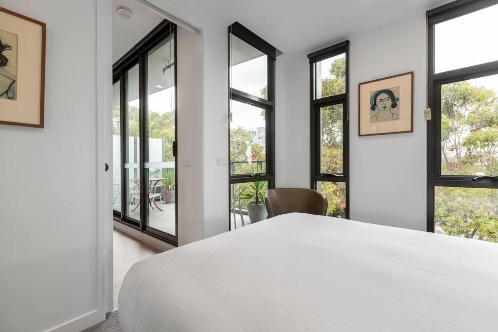 Lovely 2 Bedroom Unit In North - 03068 Melbourne