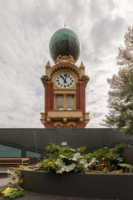 Lovely 1 Bedroom With Free Parking On Premises - 00209 Melbourne