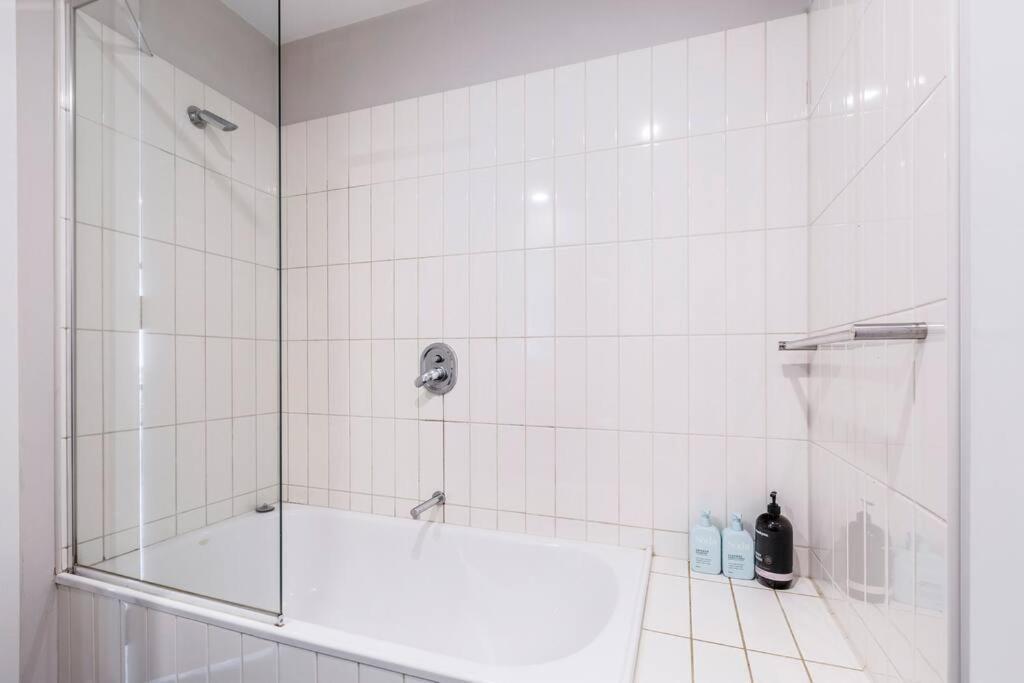 Apartment Amazing Luxury & So Close To The Cbd - 01756 Melbourne