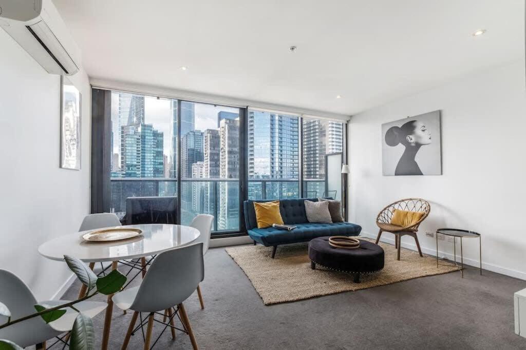 Southbank Bella - New Listing Apartment *